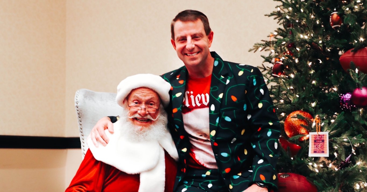Swinney poses with Santa at the Fiesta Bowl this week.