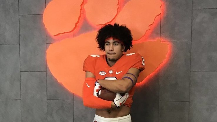 Recruiting Roundup: Elite West Coast RB visits, Uiagalelei set for spring visit
