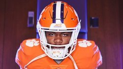 Twitter reacts to 5-star RB committing to Clemson