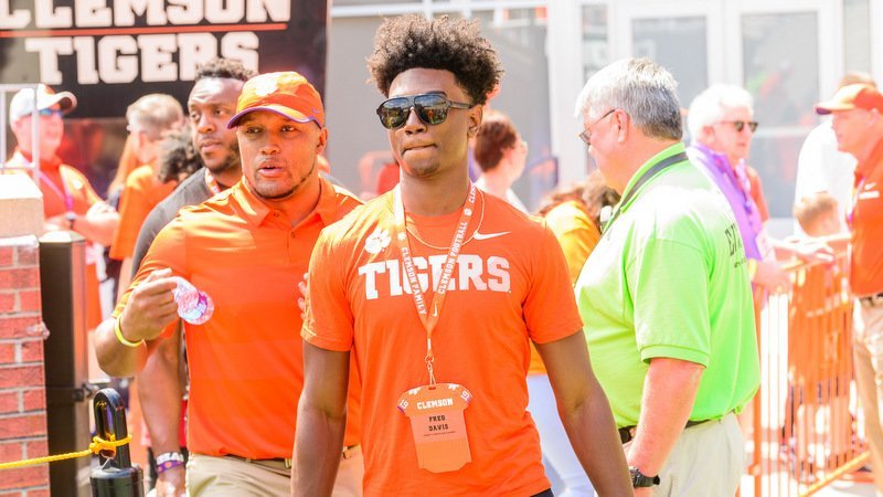 Latest 5-star commit says Clemson