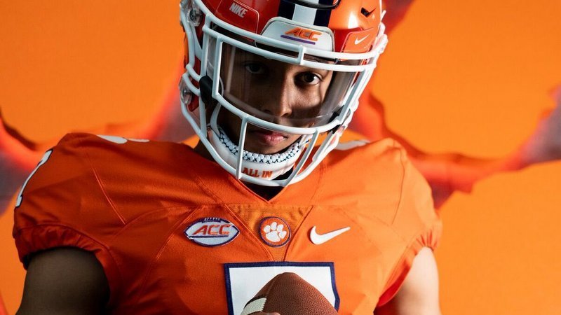 Texas defensive back recaps