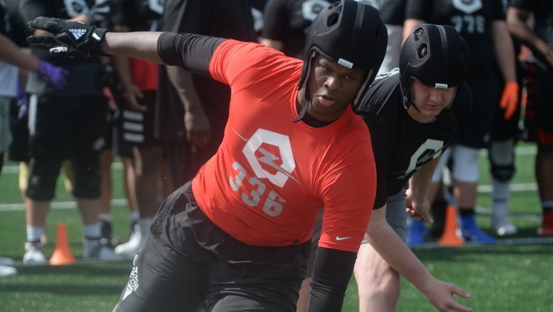 5-star DE target sets final two for May decision