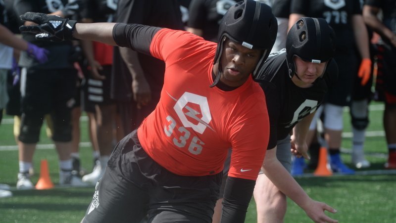 Five-star Friday night? The latest on 5-star defensive end Myles Murphy