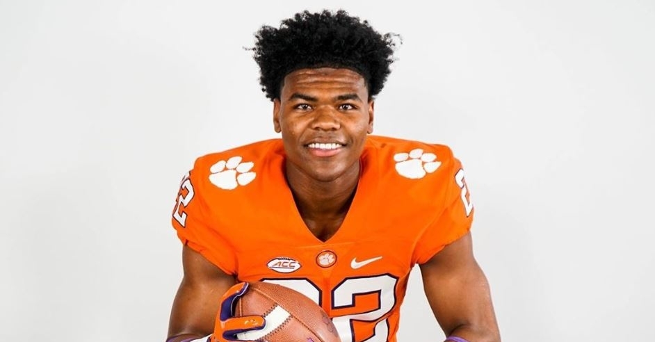 5-star linebacker commit pays his own way to ACC Championship to see future teammates