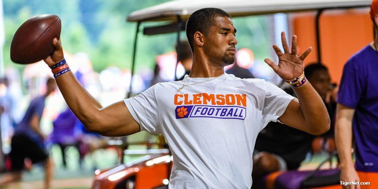Uiagalelei works out at Dabo Swinney's high school camp earlier this month 