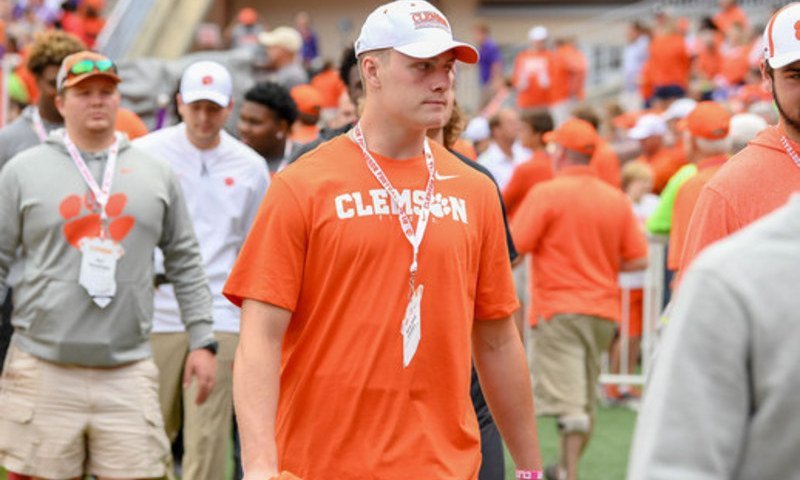 Big Kentucky lineman moves into Clemson Sunday with a goal in mind
