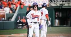 Clemson bats warm up, Tigers clinch series over Eagles