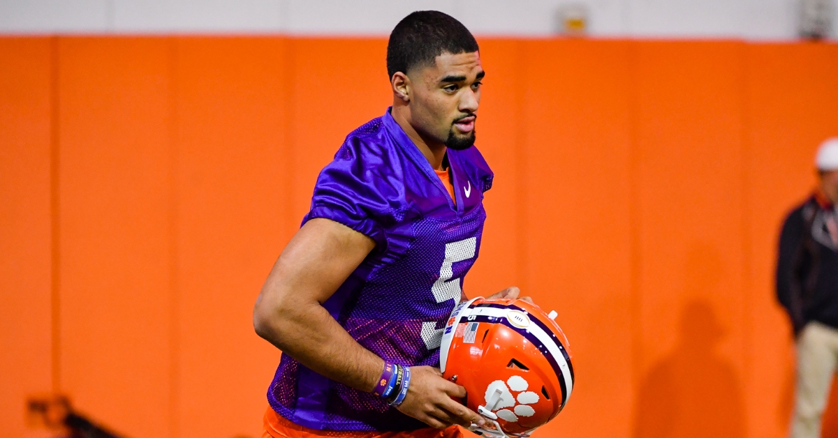 DJ Uiagalelei already making an impression on coaches and teammates