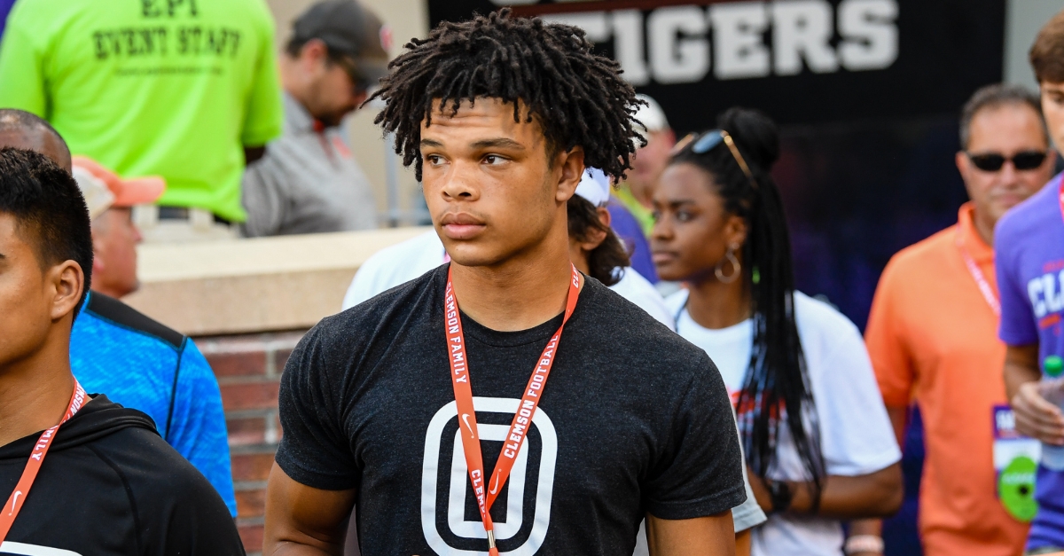 Florida cornerback blown away by Clemson offer, plans junior day visit