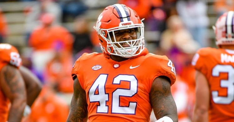Bentley on continuing Clemson LB legacy: 'We have to keep the flame lit'