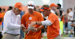 Jeff Scott hires former Clemson offensive coordinator Chad Morris at USF