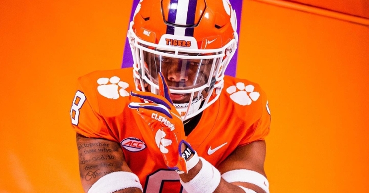 Dee Crayton is the latest of Clemson's early June visitors to commit to the Tigers, boosting the class into the top-3 nationally.