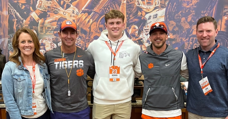 Four-star wide receiver chose Clemson because of 'everything'