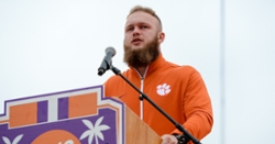 Former Clemson LB balks at comparison of this year's team to 2016 group: "There’s no way"