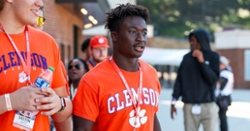 Clemson running back commit loves his future offensive linemen