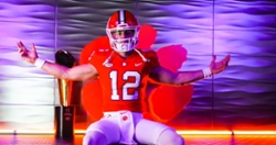 Quarterback commit says Clemson is doing things the right way